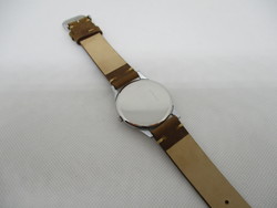 Montre DOXA anti-magnetique