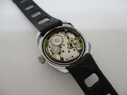 Montre YEMA plong�e m�canique