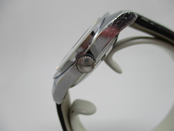 Montre YEMA m�canique