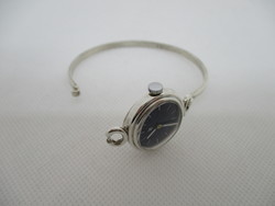 Montre LIP dame argent ovale