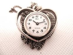 Montre pendentif coeur argent