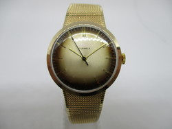 Montre bracelet intgr