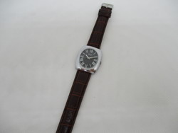 Montre MORTIMA chiffres romains