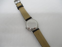 Montre REVUE automatique