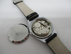 Montre YEMA m�canique