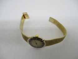 Montre bracelet intgr