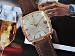 Montre OMEGA de ville